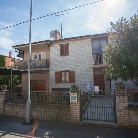 Gostinjska kuća Casa Ivano 3*